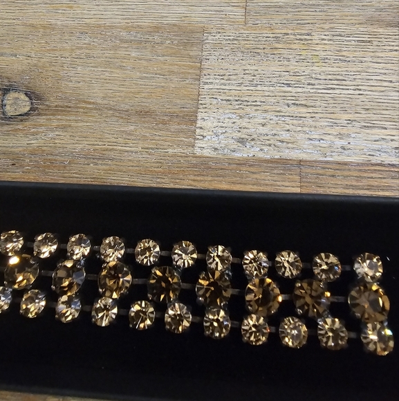 Estate Vintage Juliana Amber Glass Rivoli 3 Row Gold Tone Bracelet - Picture 5 of 12